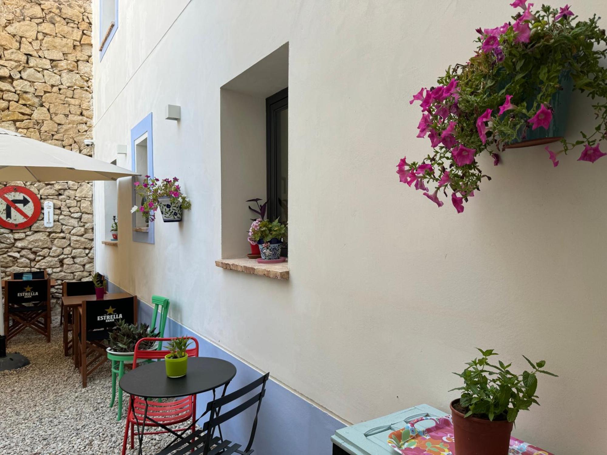 Casa Don Pelayo Boutique Apartments & Cafe Valderrobres Exterior foto